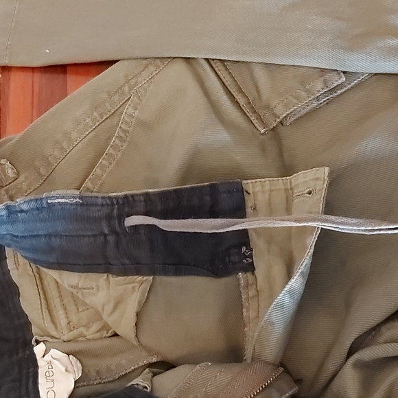 Cargo pants. DKNY size 6 - Picture 4 of 12